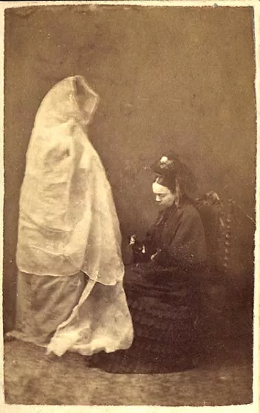 Леди Хелена Ньюенхэм и призрак её дочери, 4 июня 1872